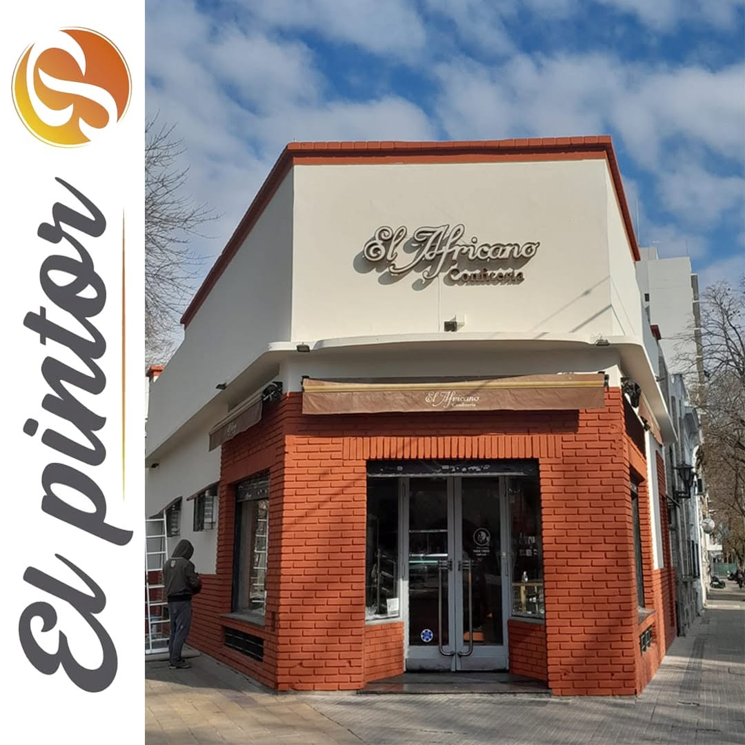 Fachada después del trabajo realizado por El Pintor
